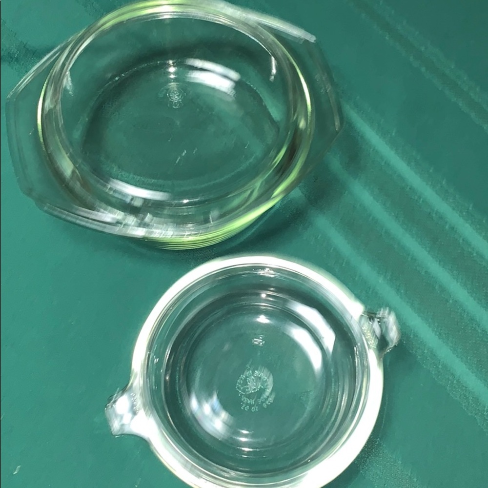 2 sets vintage glass bowl